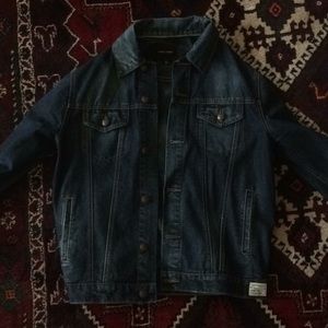 Denim jacket Adam Levine